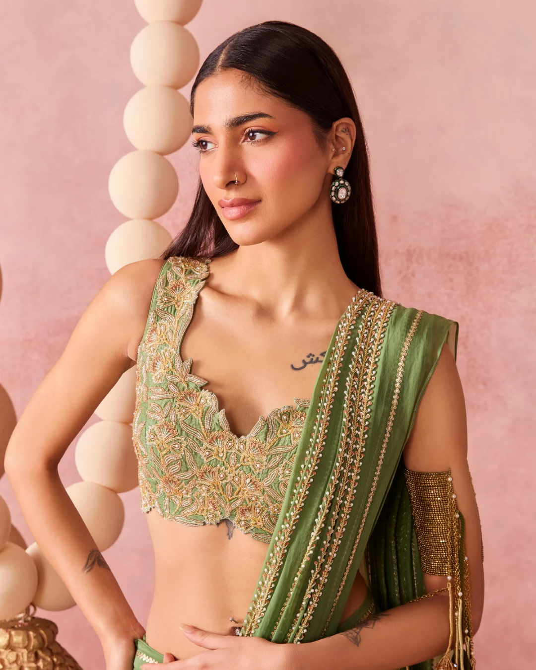 Chamee & Palak - Naira Saree From Jhoom