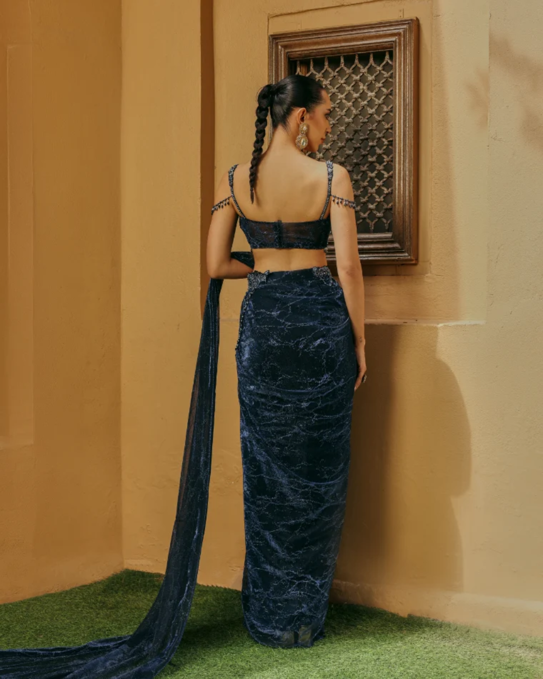 Label Moni K - Naira From Naqsh