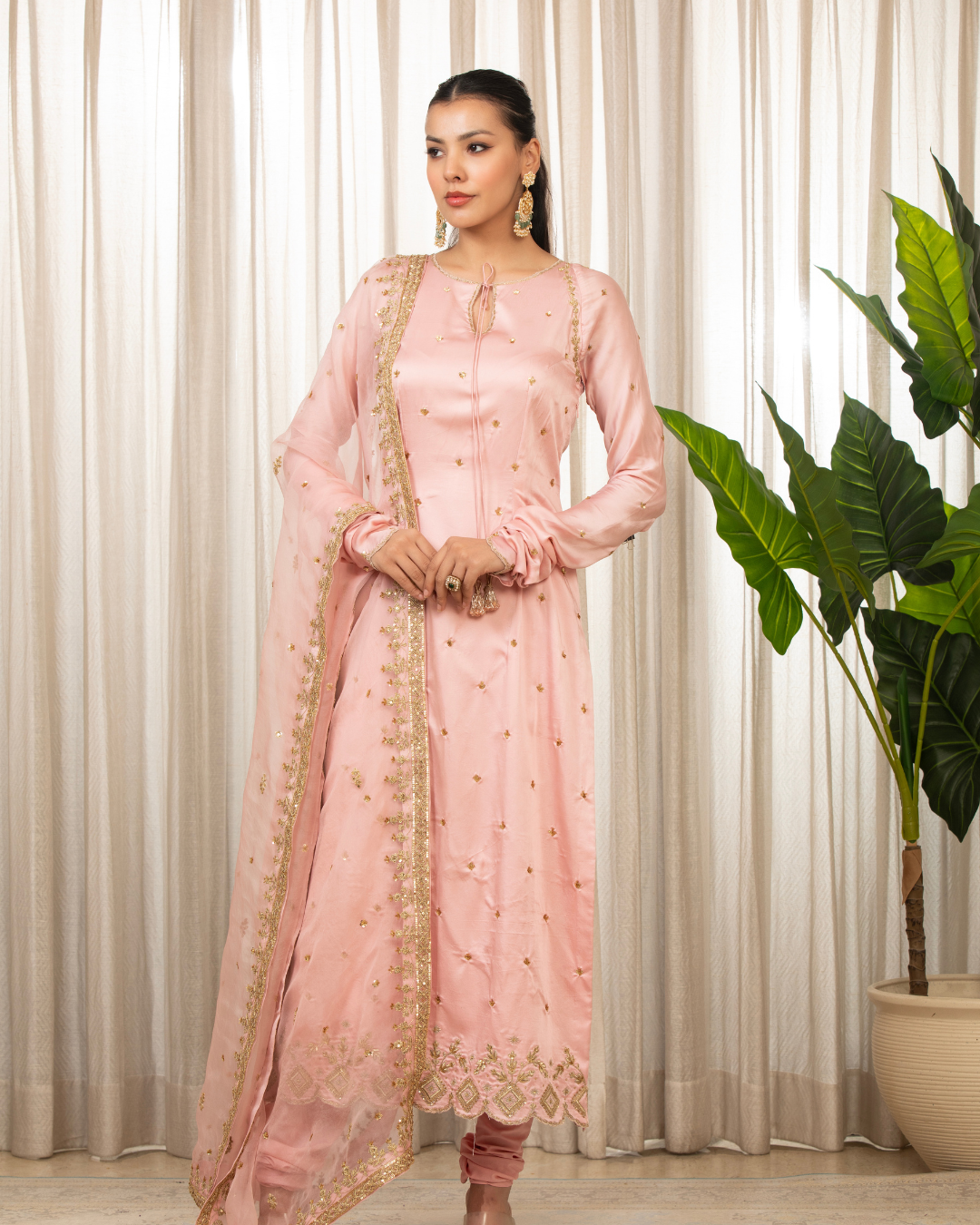 Esha Koul - Sonam Pink Kurta Set