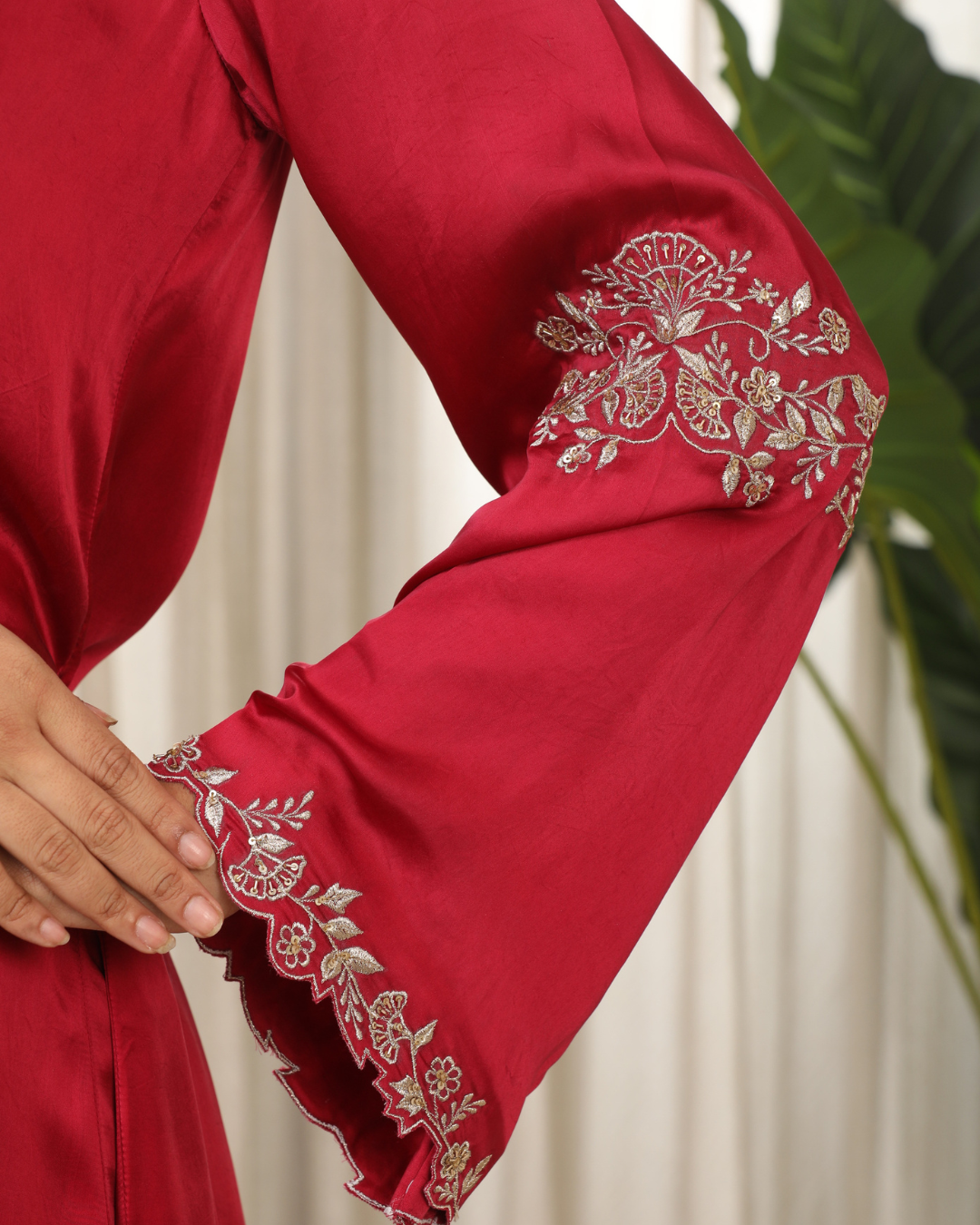 Esha Koul - Riddhi Kaftan Set