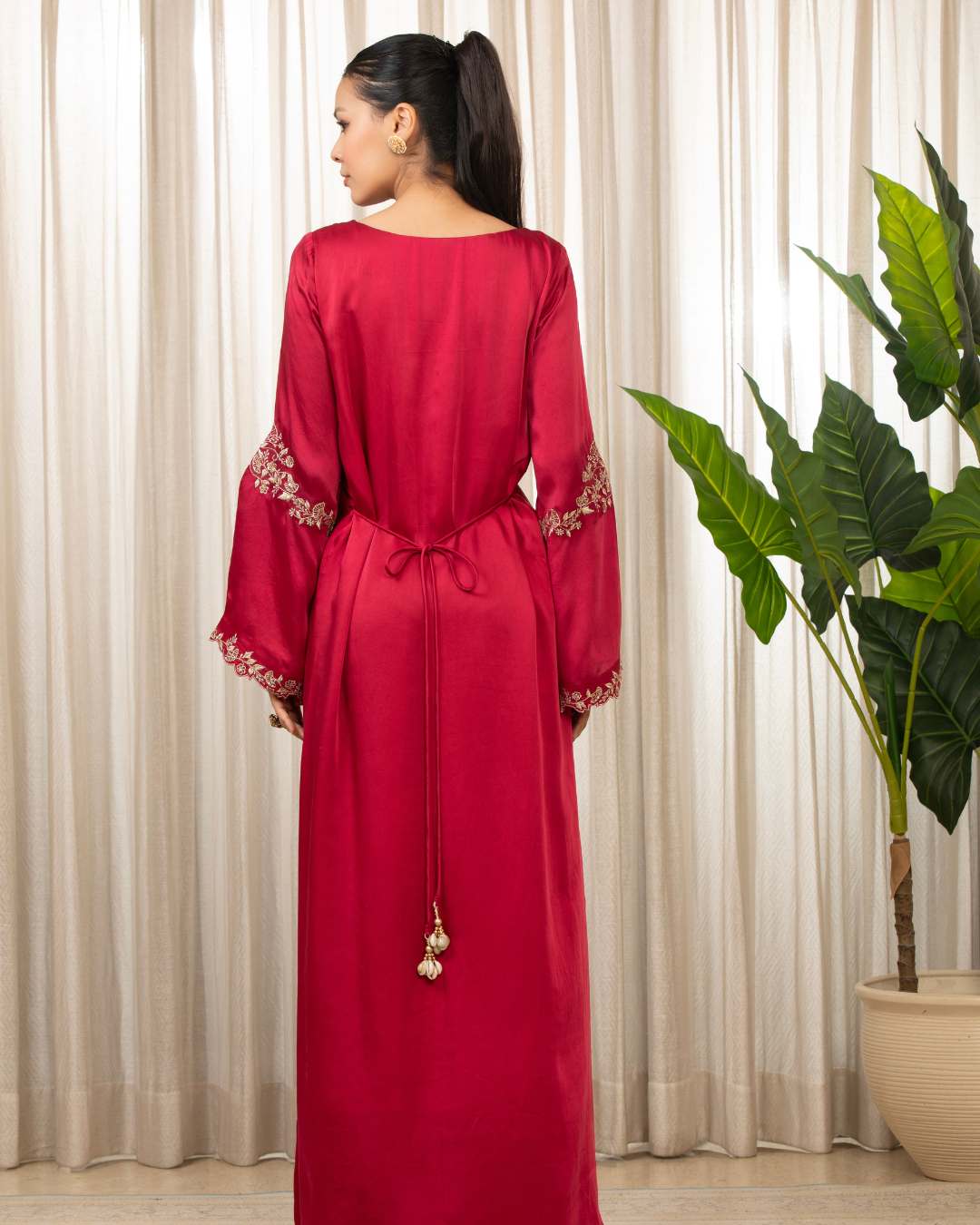 Esha Koul - Riddhi Kaftan Set