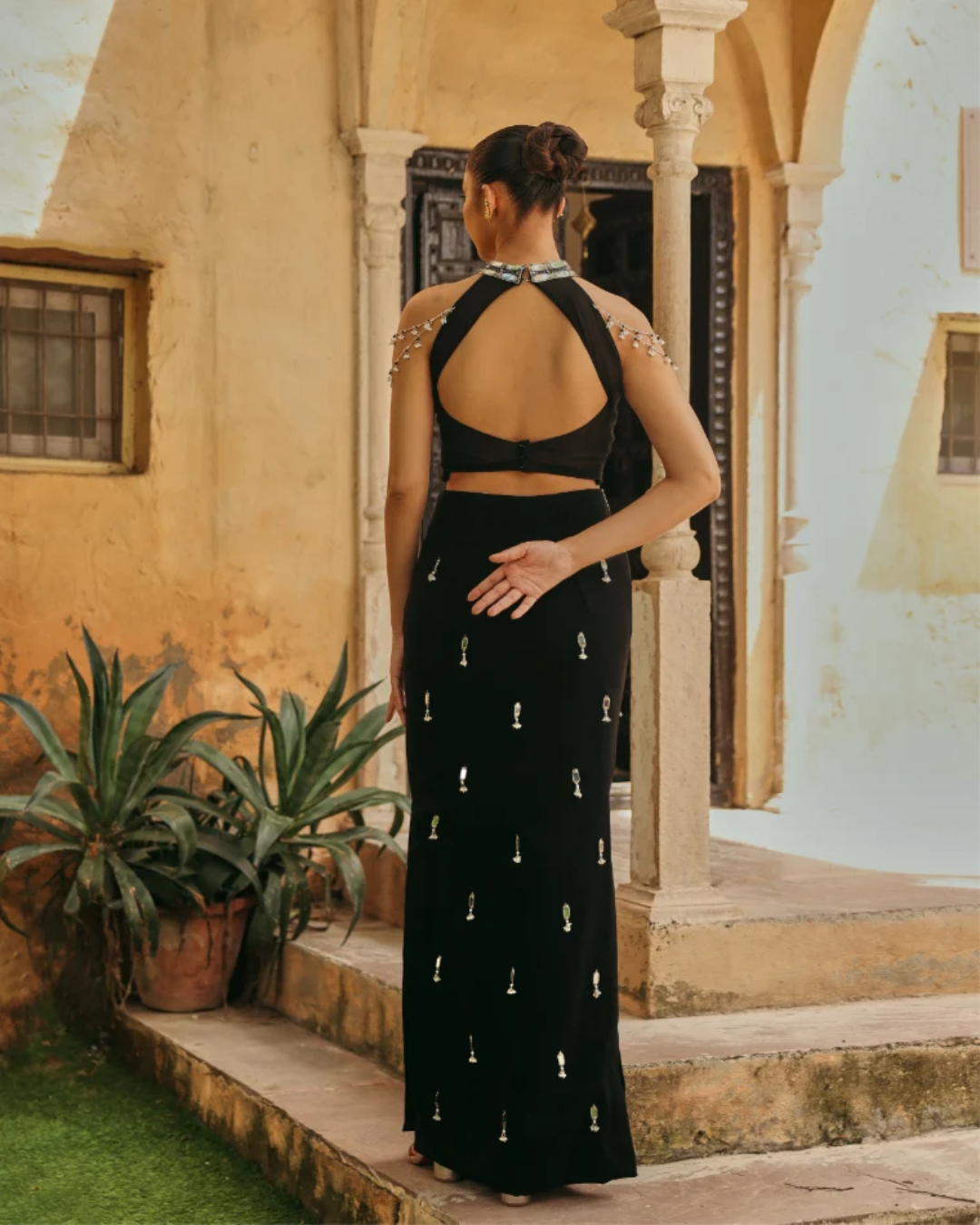 Label Moni K - Blackjack Skirt Set From Naqsh