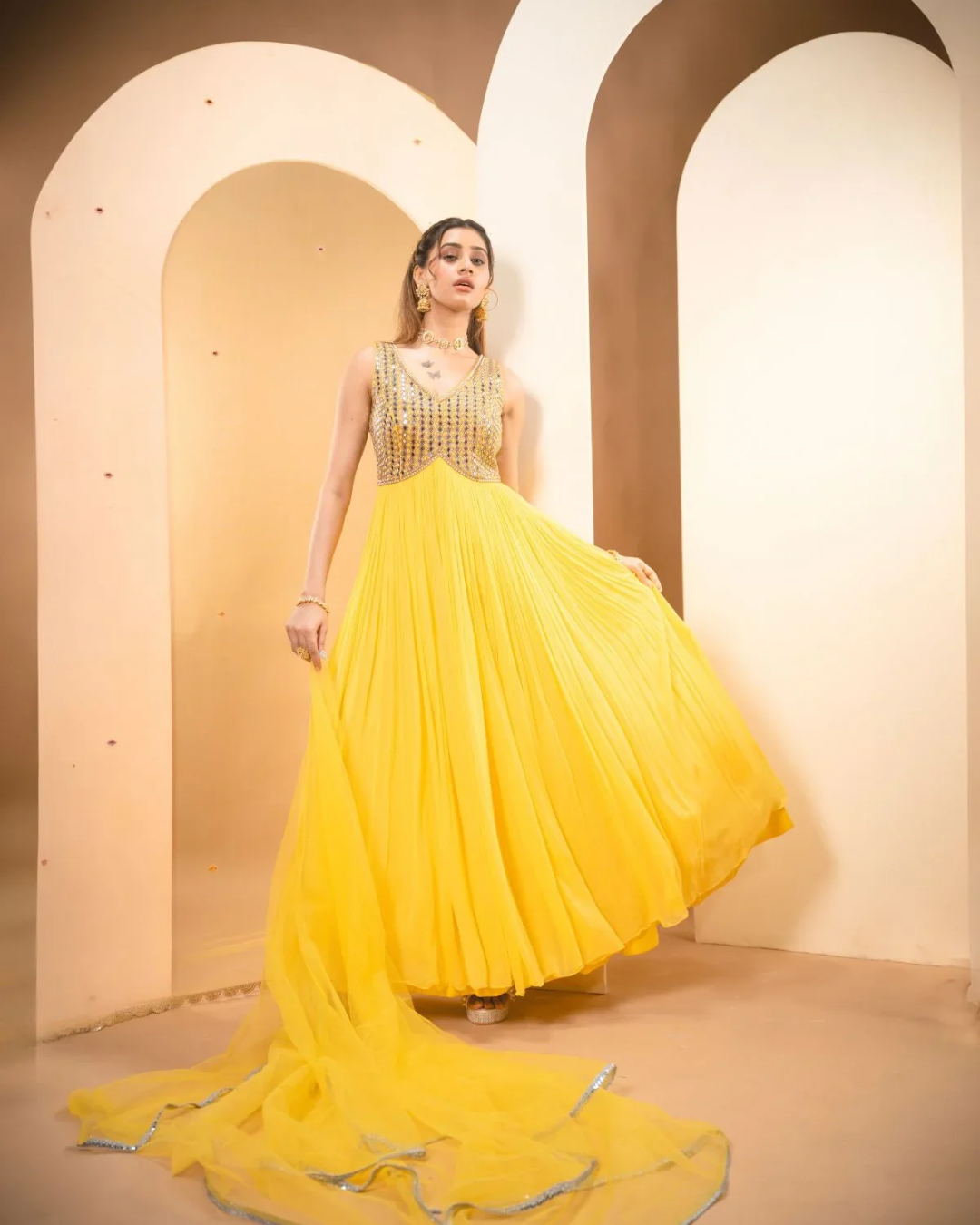 Anisha Shetty - Lemon Yellow Anarkali Set From Rangin
