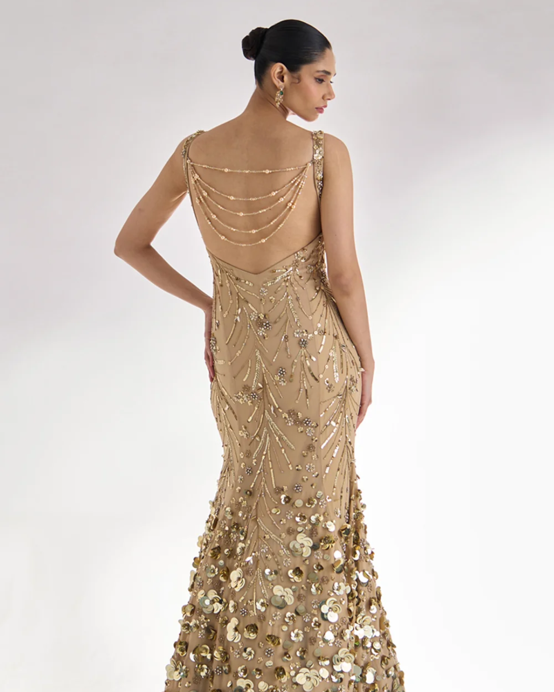Prevasu - Golden Gown From Silsila