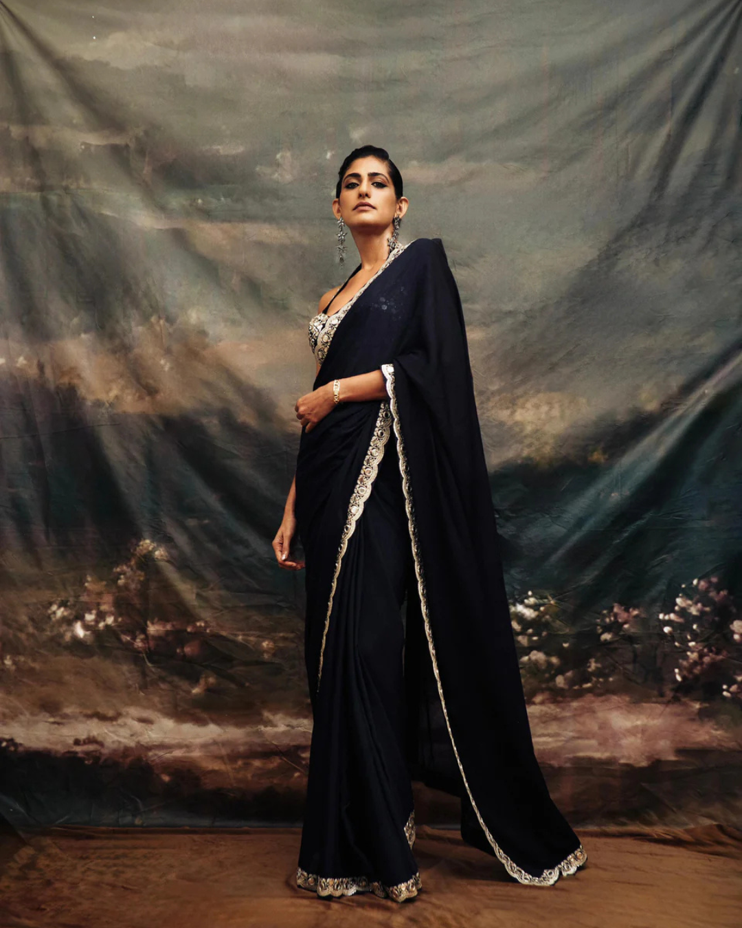 Gopi Vaid - Kubbra Sait Saree From Jhilmil
