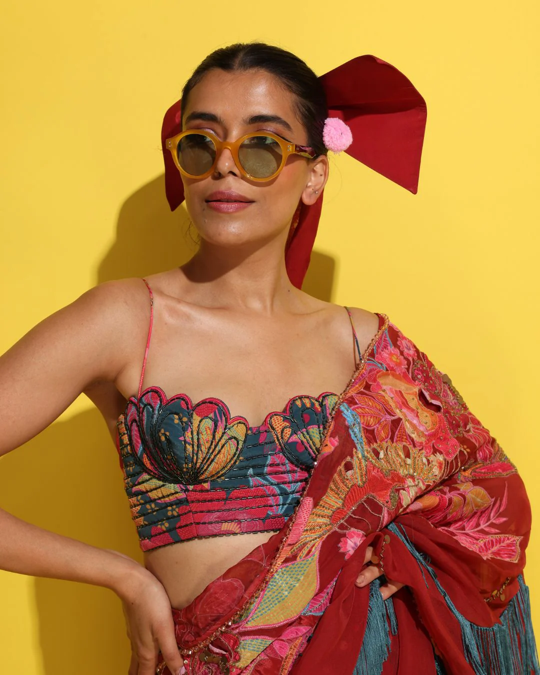 Rishi and Vibhuti - Chakachak saree From Tamasha