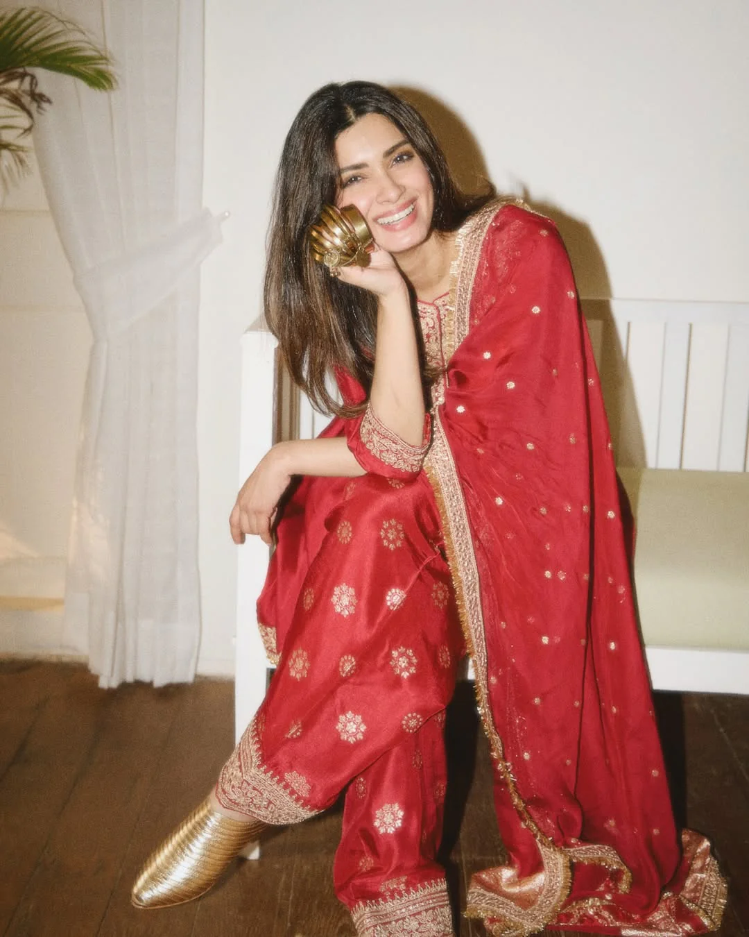 Gopi Vaid - Daina Penty in Misha Farshi Set From Nizaam