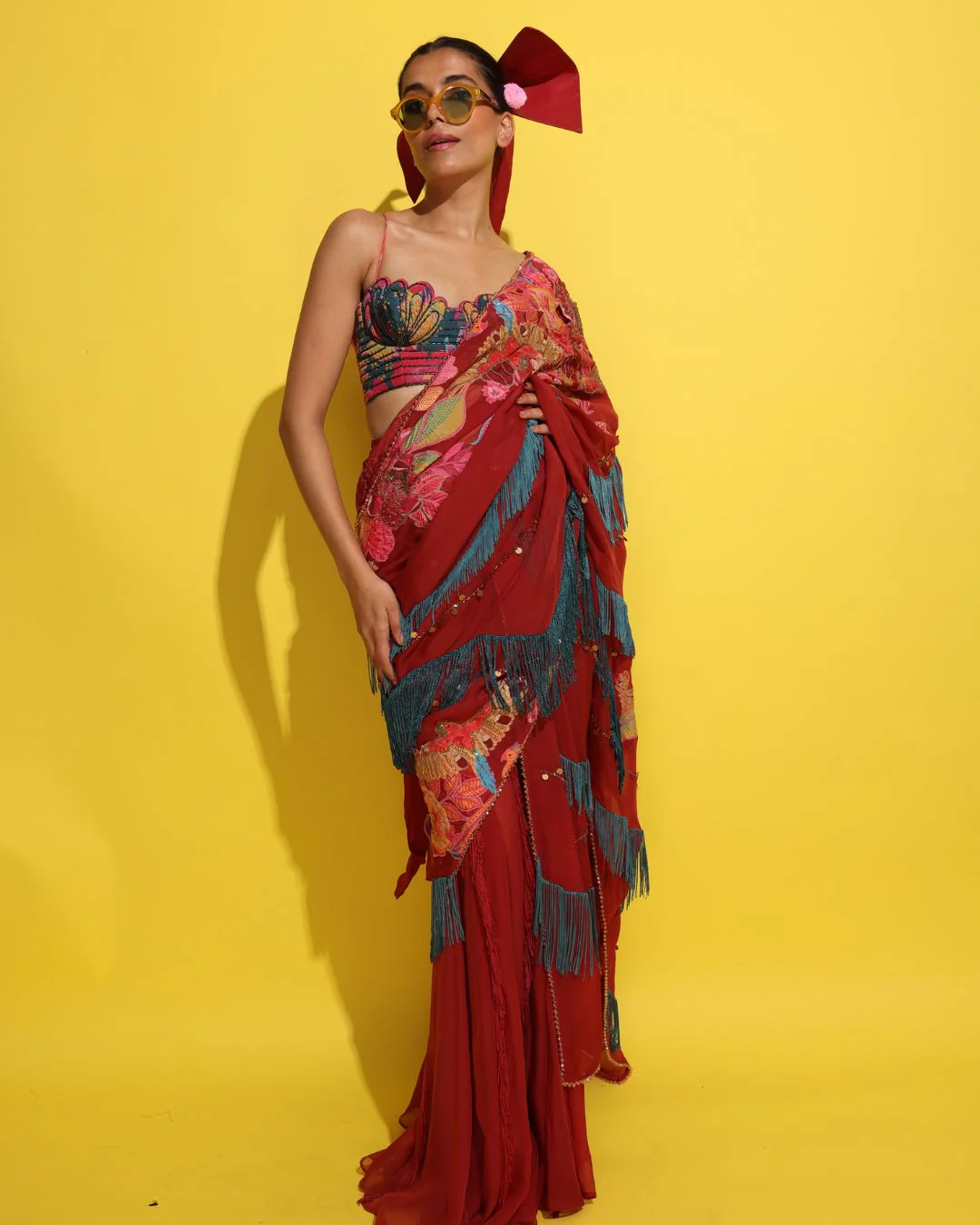 Rishi and Vibhuti - Chakachak saree From Tamasha