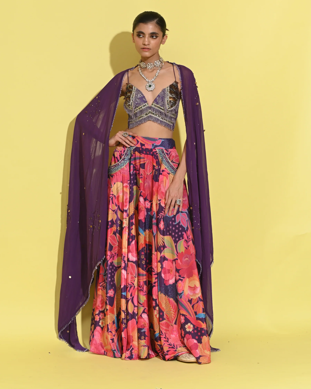 Rishi and Vibhuti - Swirl Set From Tamasha