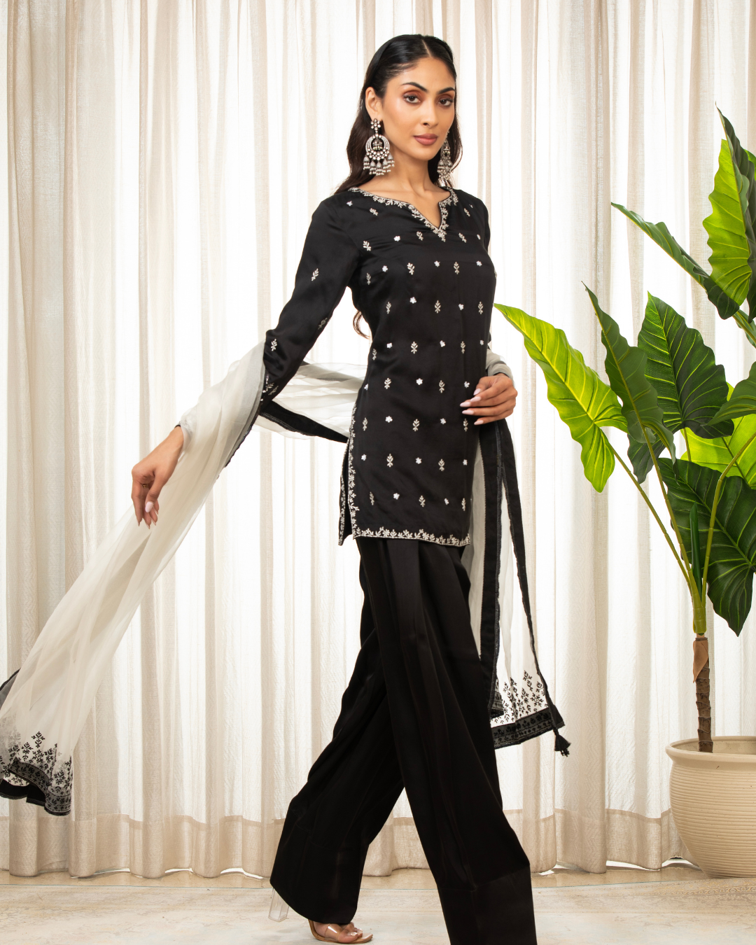 Esha Koul - White On Black Kurta Set