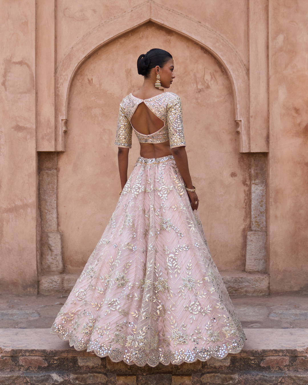 Angad Singh - NAAZNEEN — Peach Organza Lehenga Set From Zariya