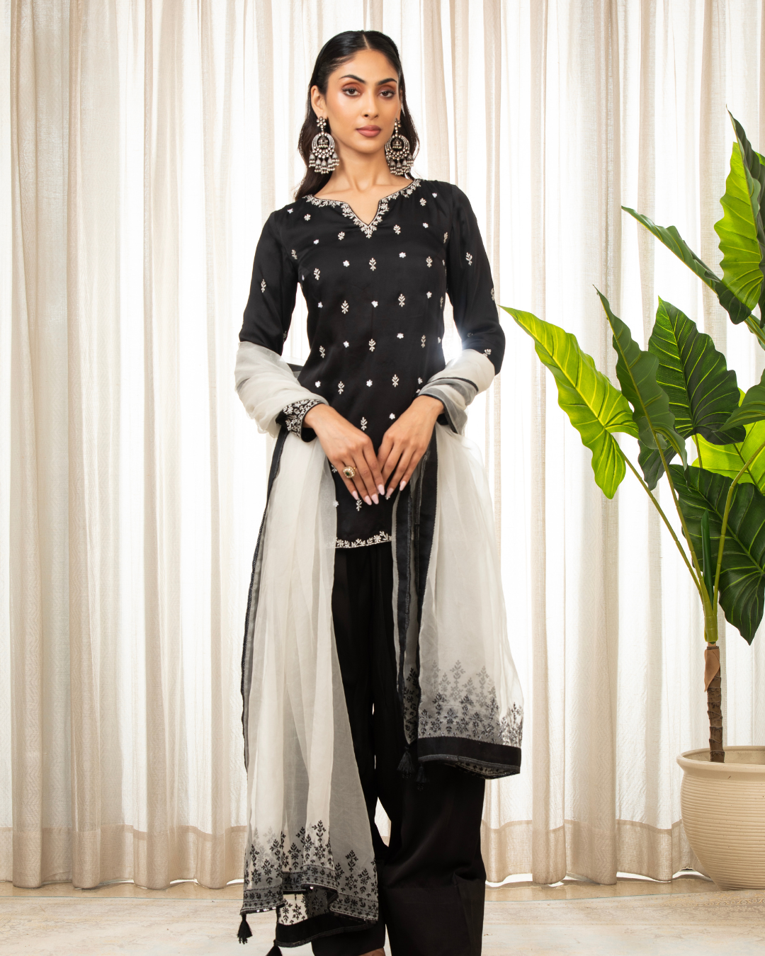 Esha Koul - White On Black Kurta Set
