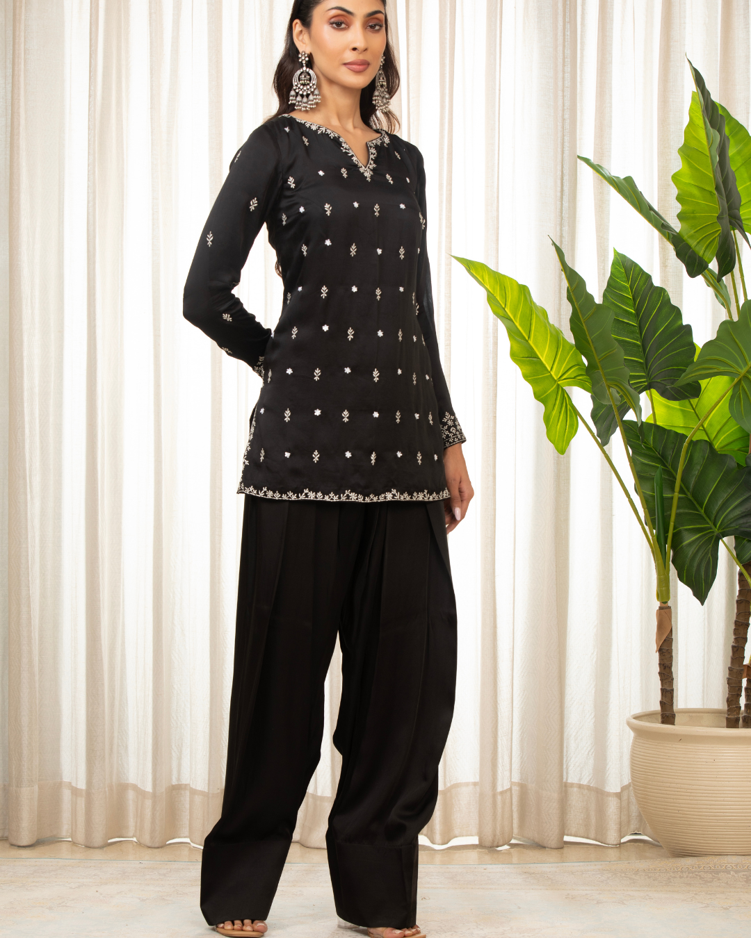 Esha Koul - White On Black Kurta Set