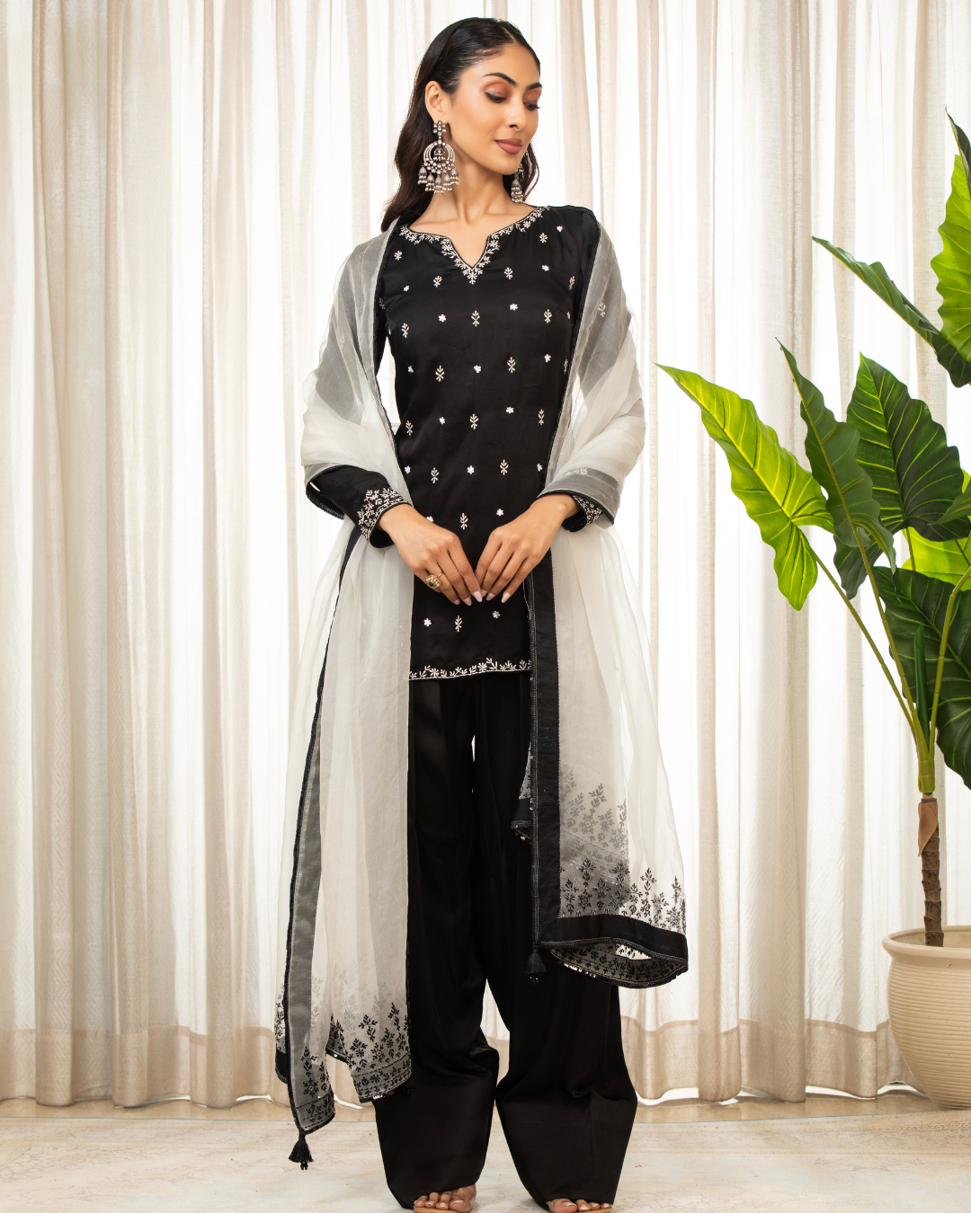 Esha Koul - White On Black Kurta Set