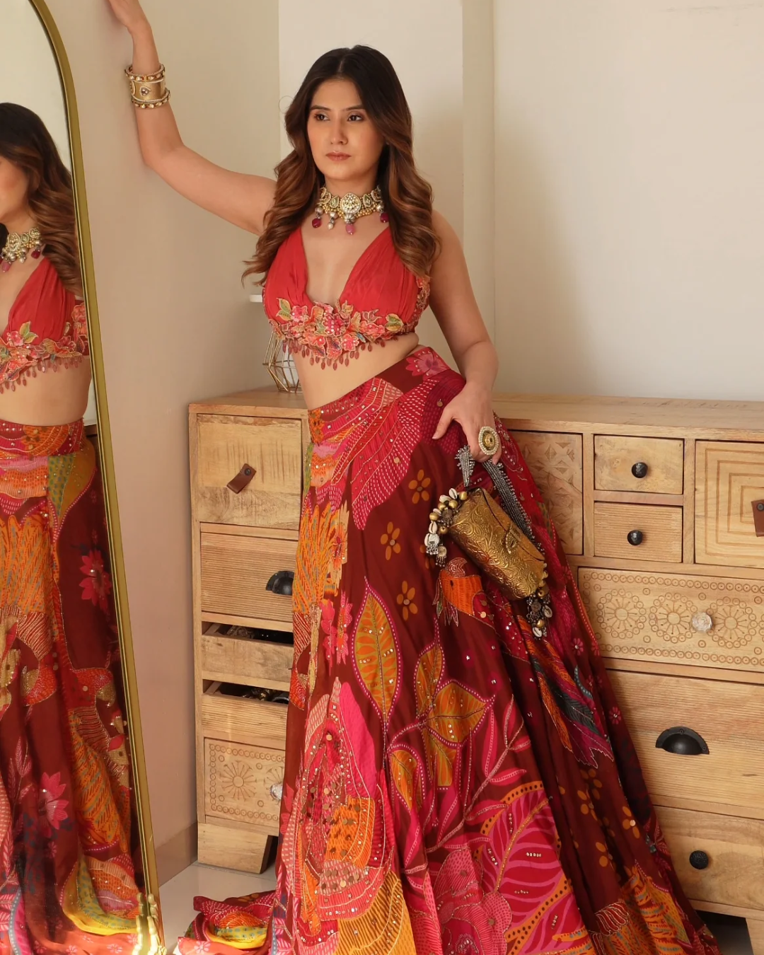 Rishi and Vibhuti - Dhoomdham Lehanga From Tamasha