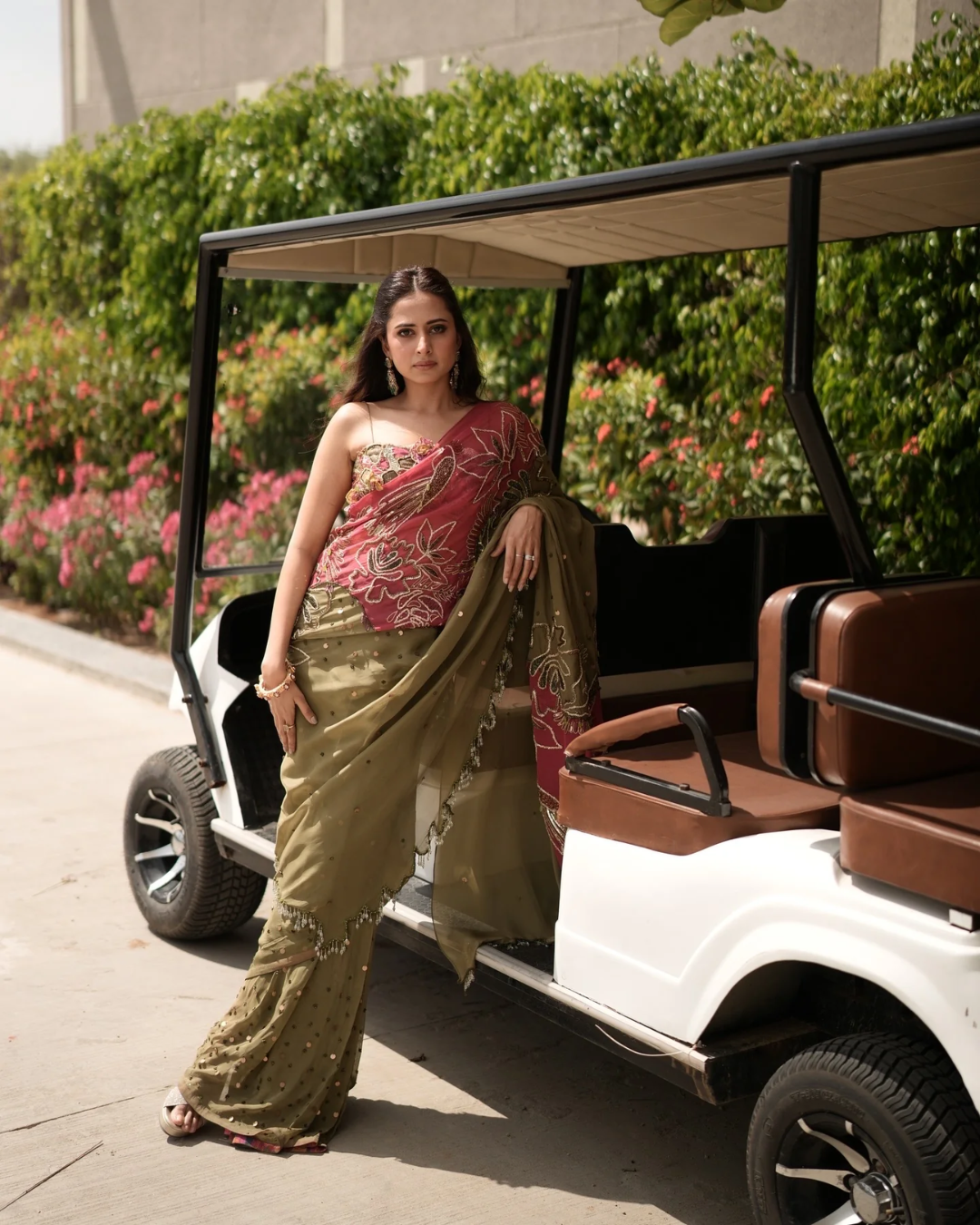 Rishi and Vibhuti - Jaanejaan saree From Tamasha