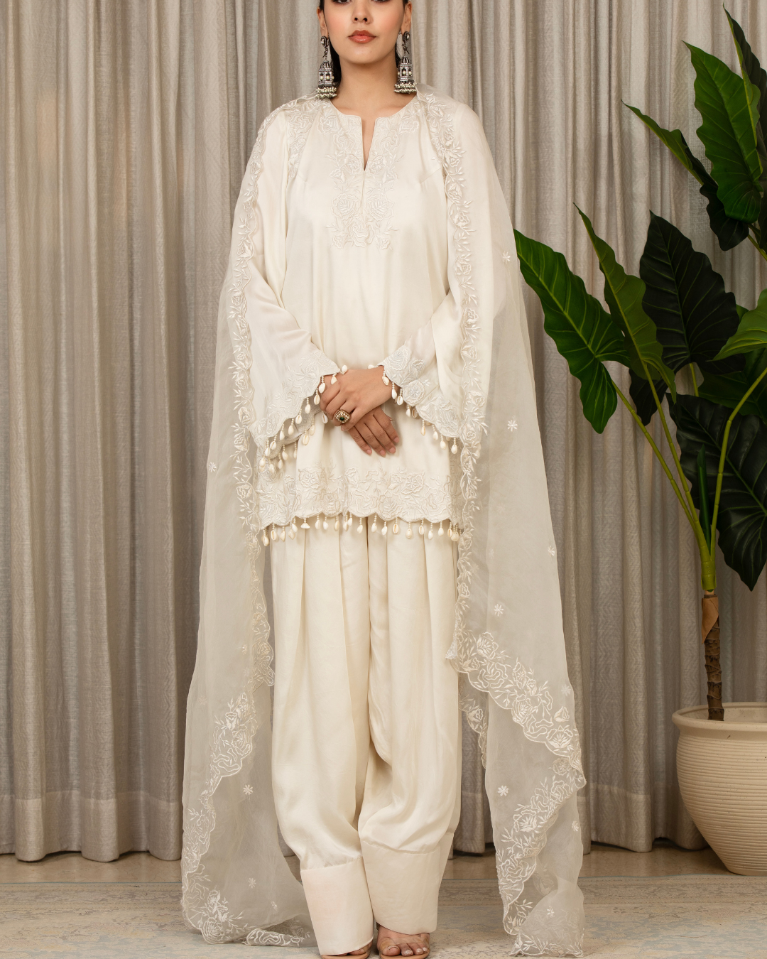 Esha Koul - White Richa Set