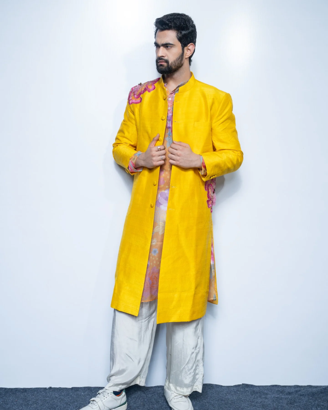 Rishi and Vibhuti - R.V Aura Set From Rock & Roll