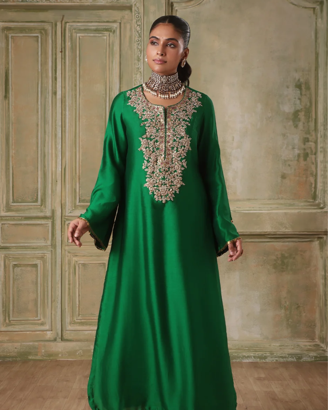 Niti Bothra - Zar-Rang Green Heavy Neck Kurta Set