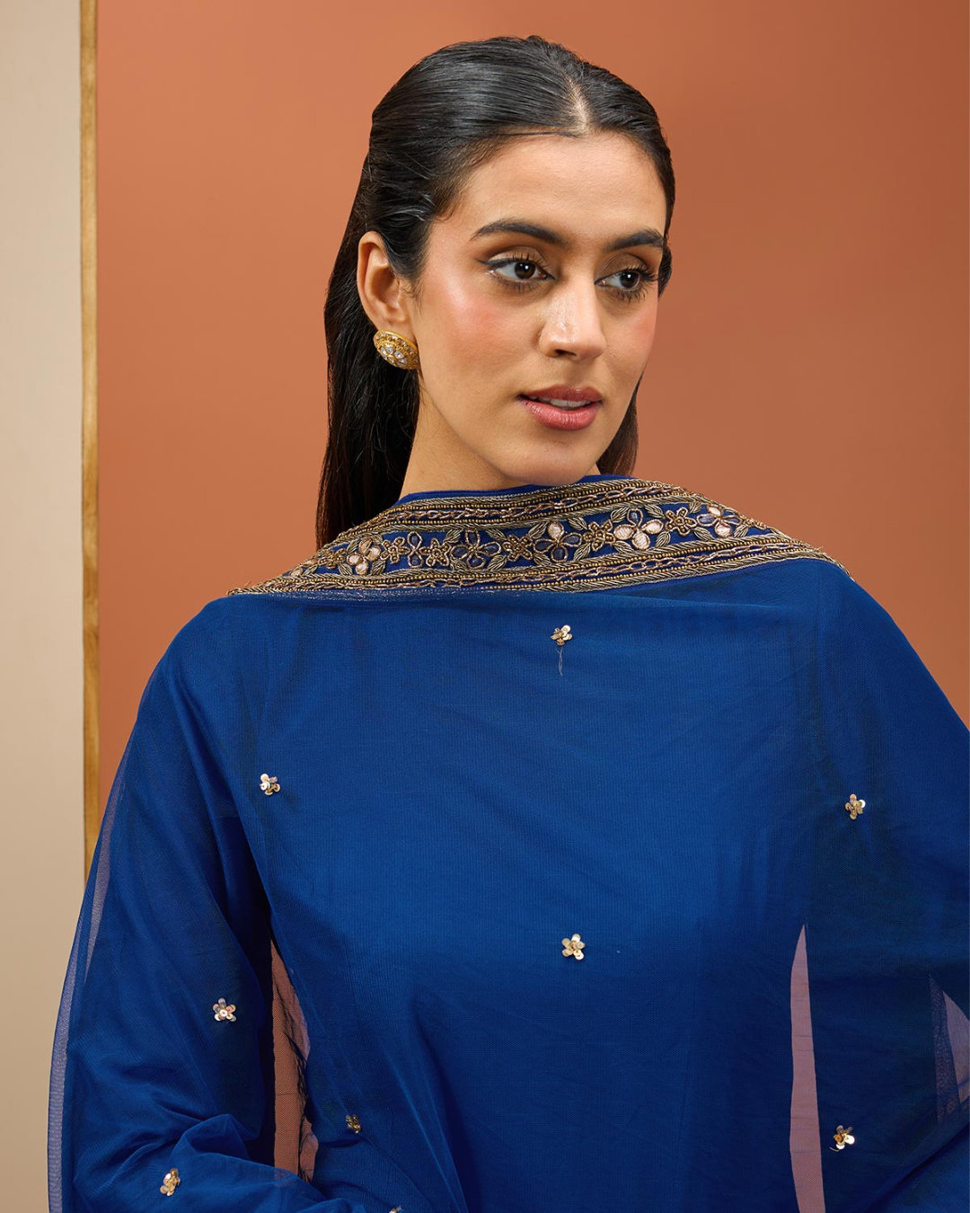 Esha Koul - Blue Straight Kurta Set From Noor
