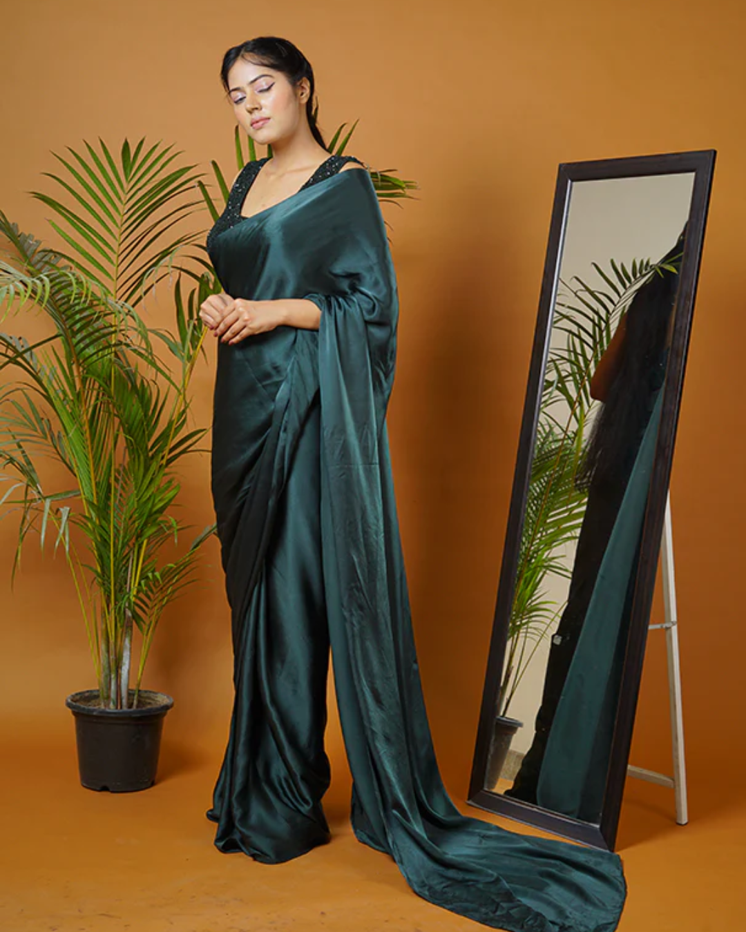 Sonali Bansal - Green saree set From Fiza