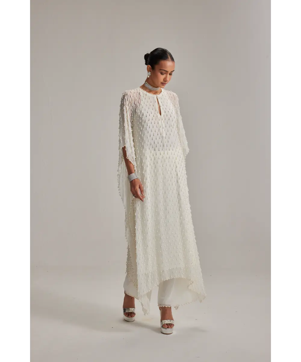 VVANI VATS- Off White Pearl Drop Kaftaan set