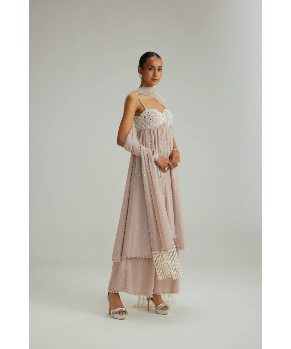 VVANI VATS- Ash Pink Kurta Set