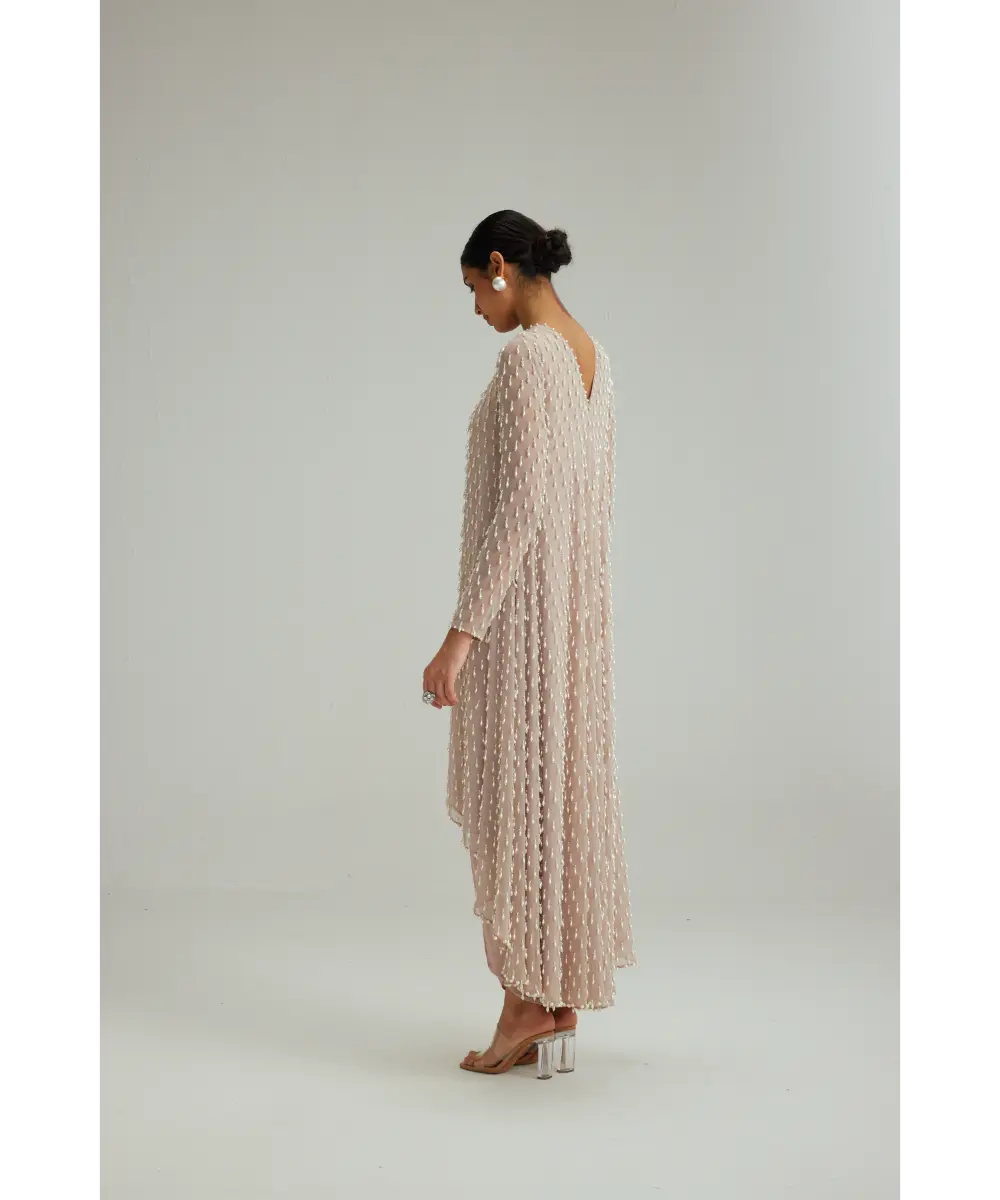 VVANI VATS- Ash Pink Pearl Drop Kurta set