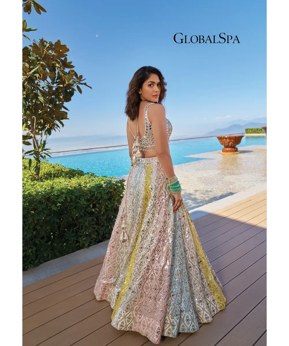 Gopi Vaid - Ranjeeta Lehenga set