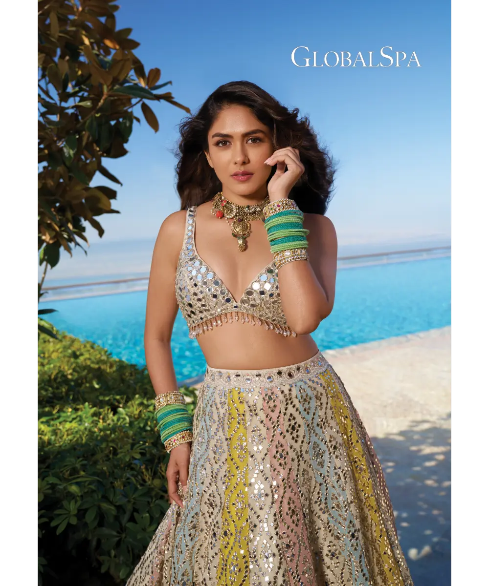 Gopi Vaid - Ranjeeta Lehenga set