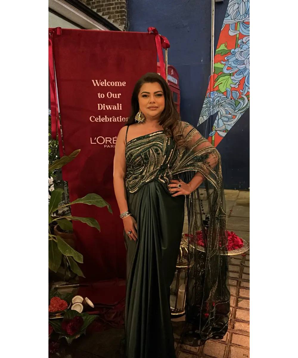 ADAARA COUTURE - Green Binding Saree