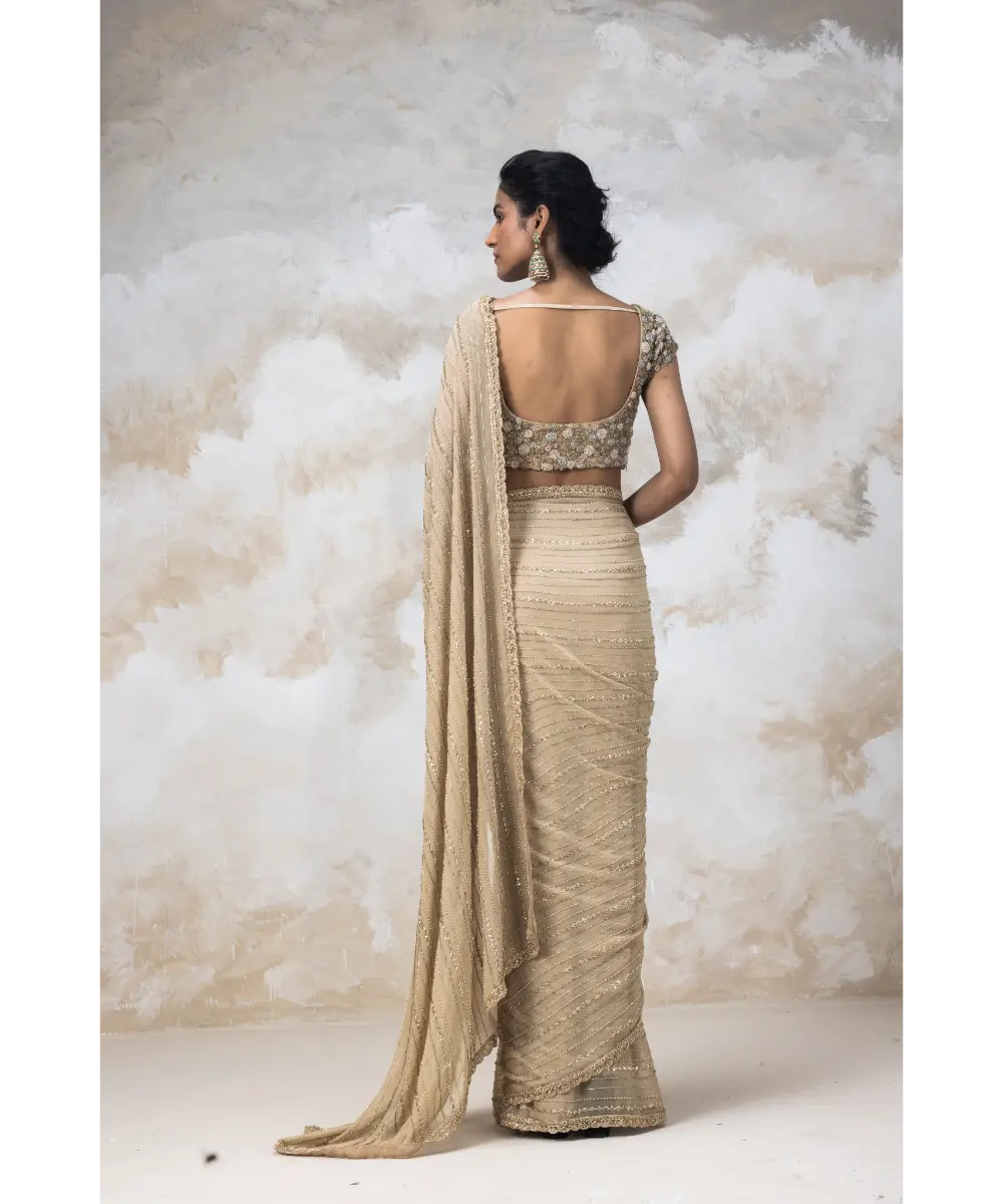 COUTURE BY NIHARIKA- Saree Set