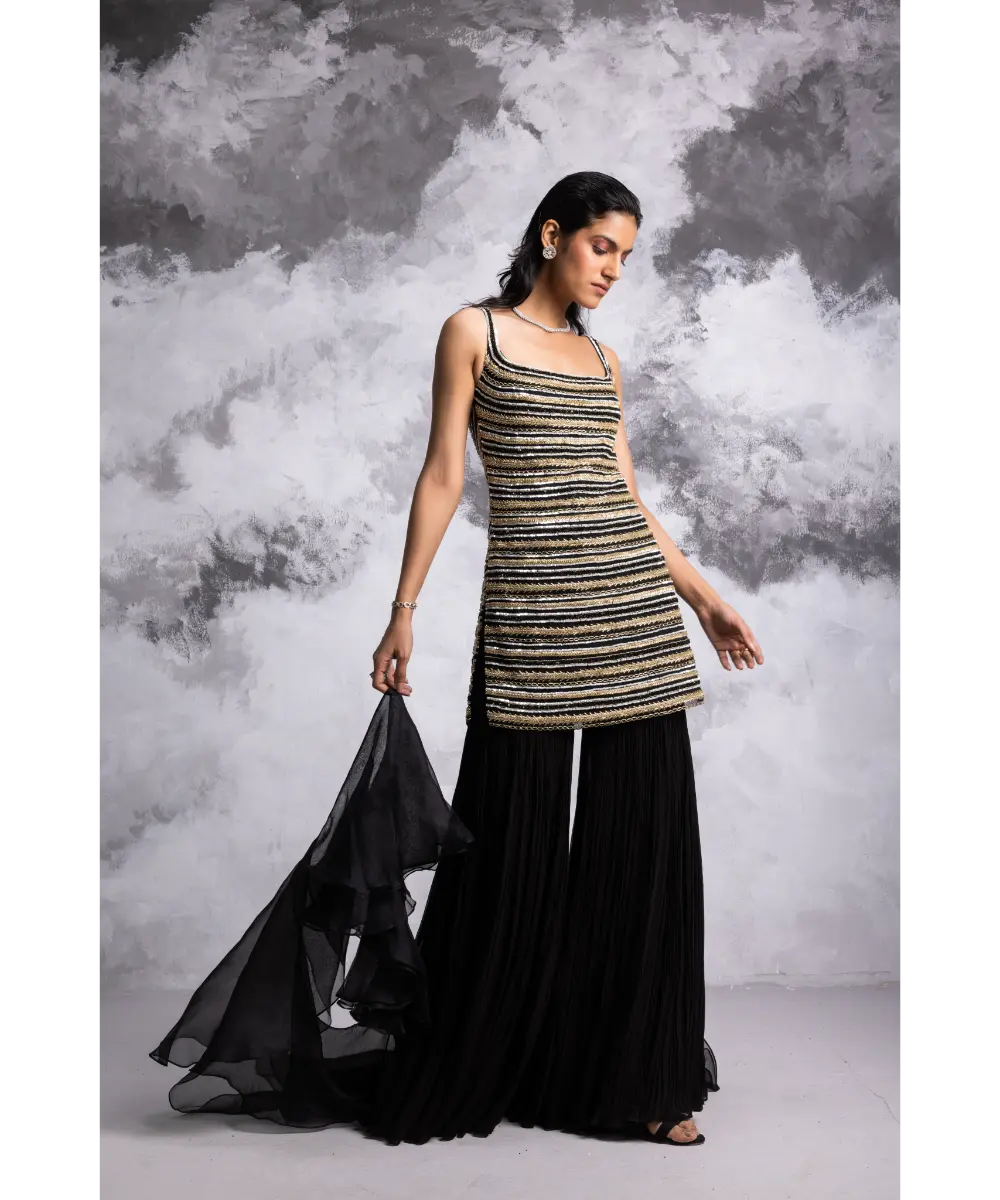 COUTURE BY NIHARIKA- Kurta Set